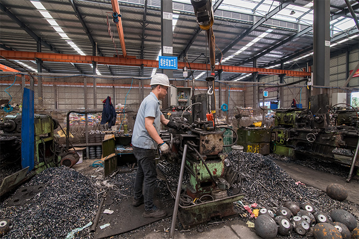 南昌网架配件-螺栓球加工车间